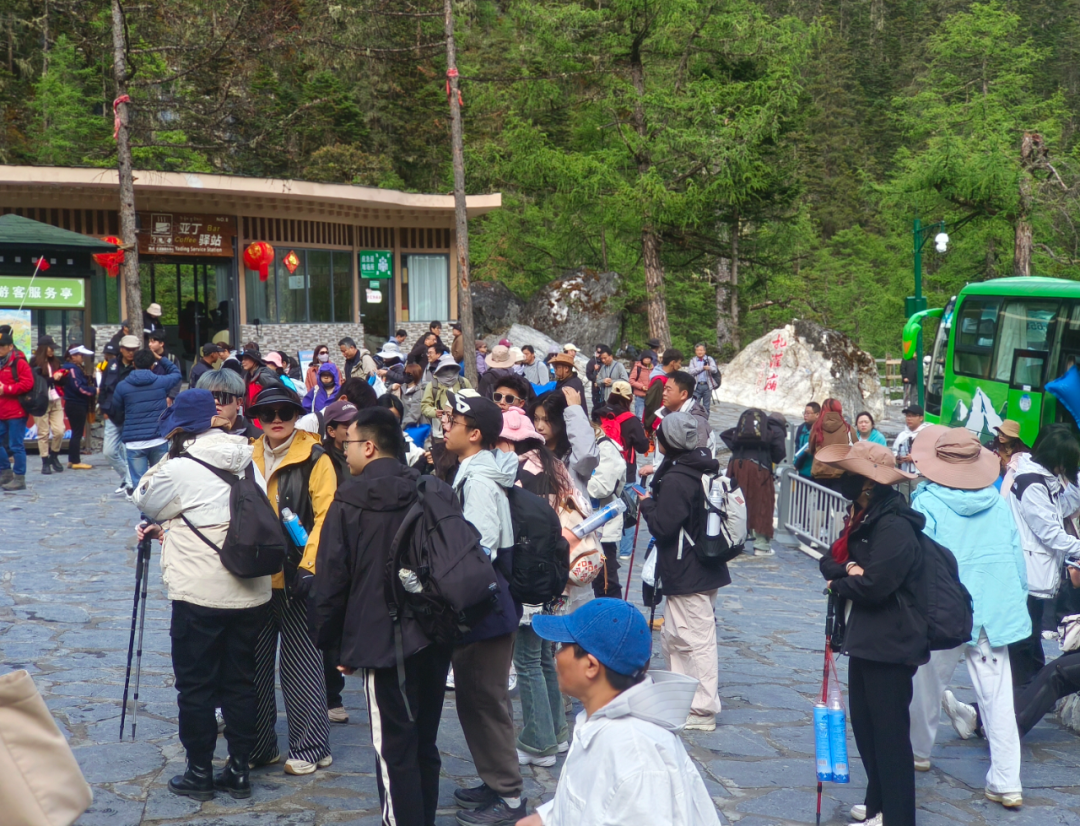 网络中国节·端午 | 全州共接待游客50.56万人次!端午小长假我州旅游再迎“火爆模式” - 甘孜藏族自治州人民政府网站