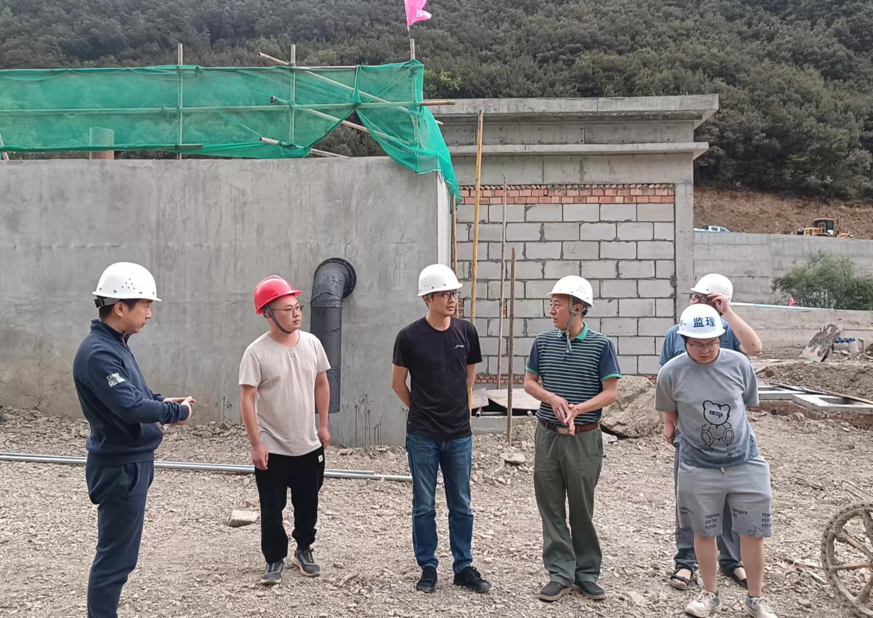 蒋晓伟带队实地督导格西沟水厂改扩建项目建设推进情况