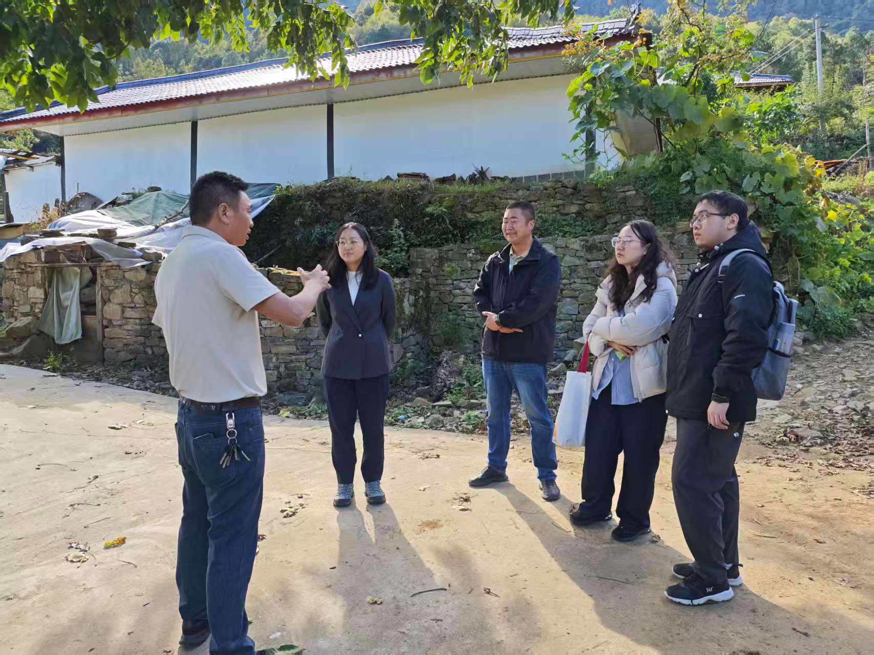 陈强副县长深入乌拉溪镇调研指导防止返贫监测帮扶工作
